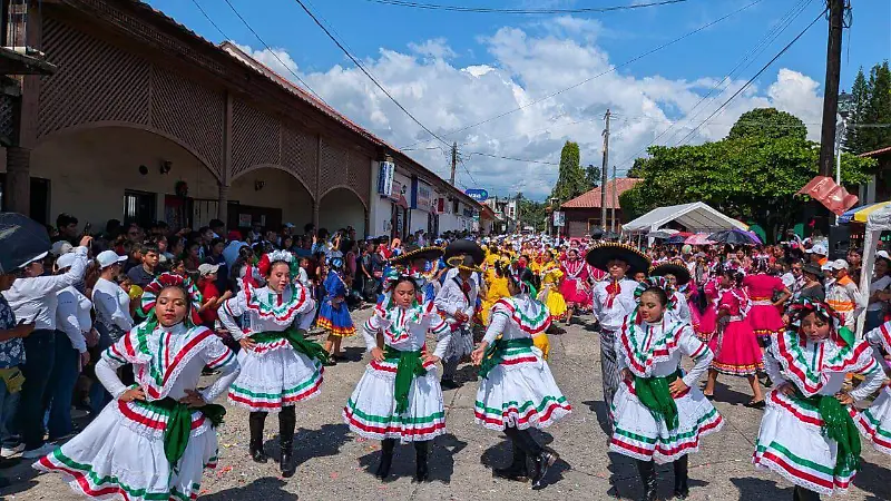 Desfile Tuxtla Chico